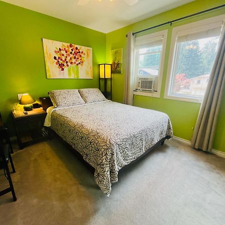 Cornerstone Bed And Breakfast Ревелсток Екстер'єр фото