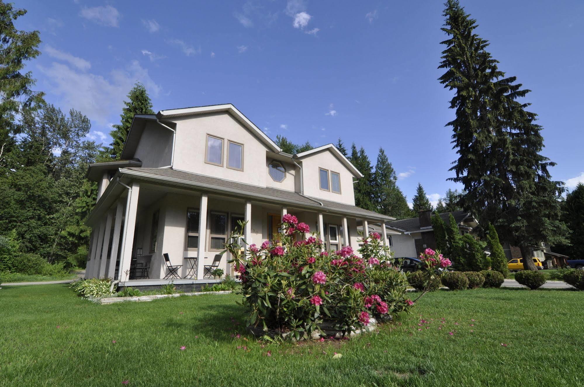 Cornerstone Bed And Breakfast Ревелсток Екстер'єр фото